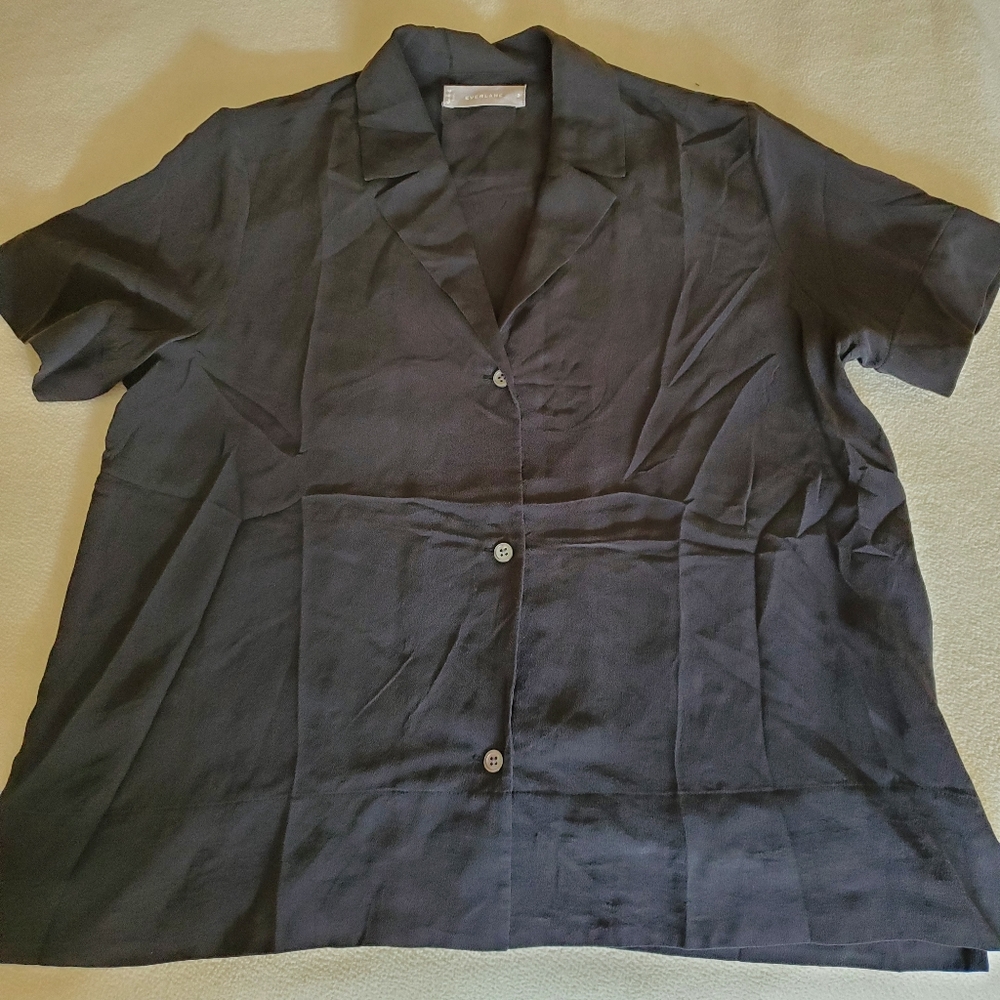 Black shirt